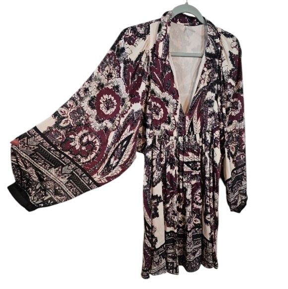 Free People Dresses & Skirts - Free People Say You Love Me Mini Dress V-Neck Bohemian Ballon Sleeve Babydoll